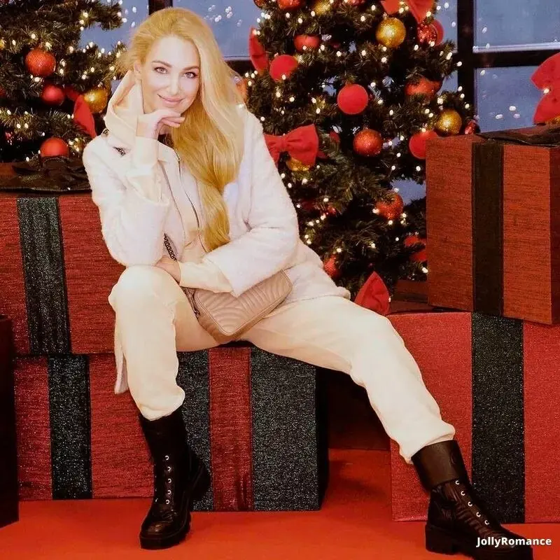 Sabrina Profile image 3