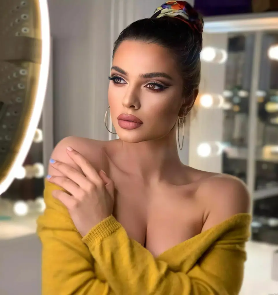 Natalie Profile image 1