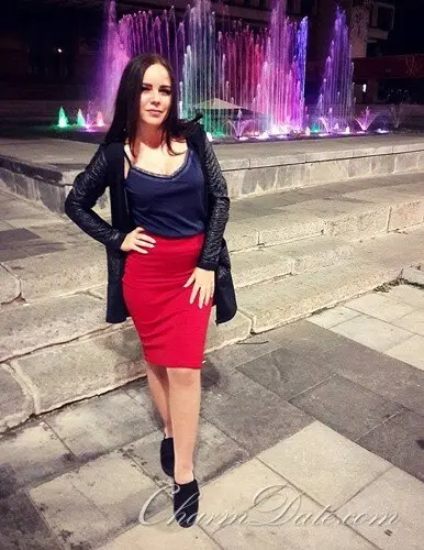 Valeria Profile image 2